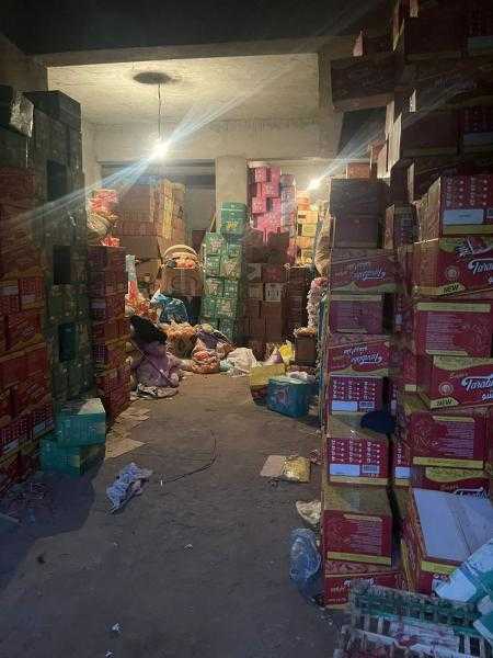 ضبط 1104 زجاجات زيت تمويني و100 كيس سكر بمخزن بالإسماعيلية