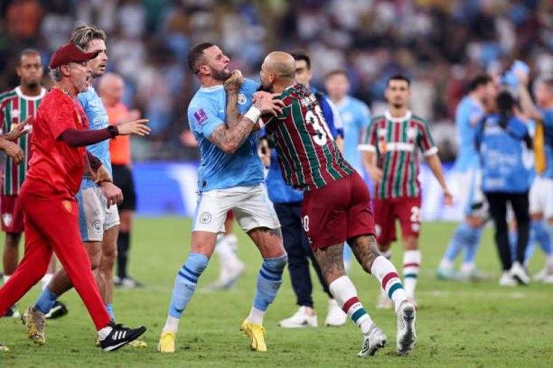«خناقة شوارع».. بين كيل ووكر وميلو بعد مباراة السيتي وفلومينينسي