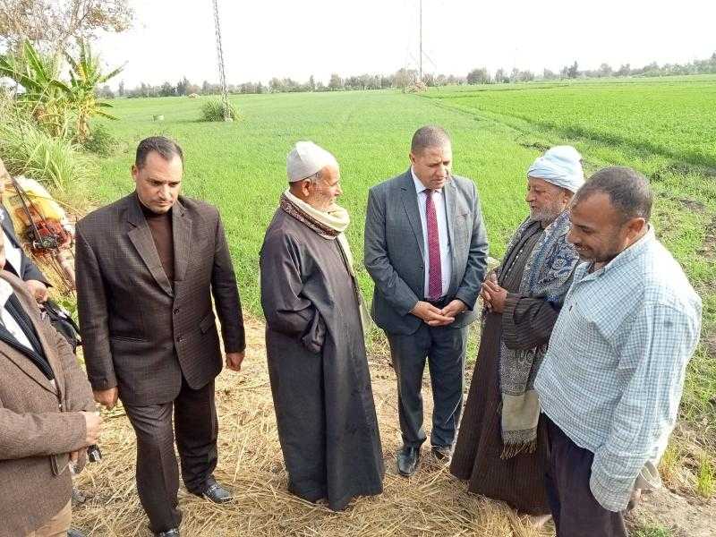 السكرتير العام المساعد لمحافظة البحيرة يتابع حصر مساحات القمح المنزرعة على الطبيعة