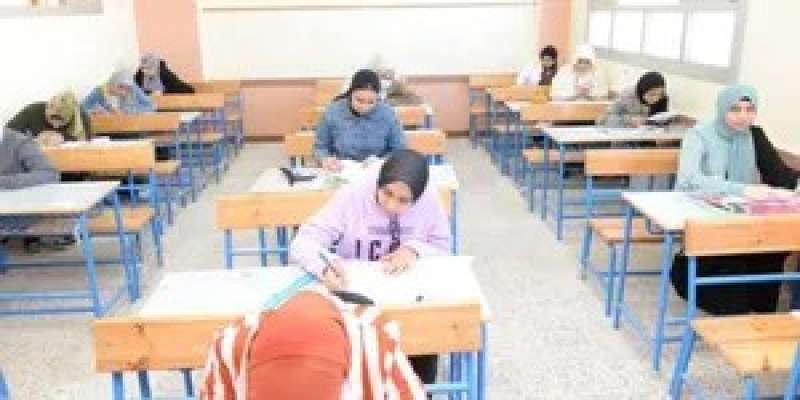 امتحانات التيرم الأول