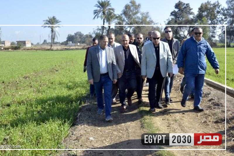 السكرتير العام المساعد للبحيرة يتابع حصر مساحات القمح المنزرعة على الطبيعة بشبراخيت