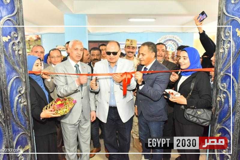 محافظ أسيوط يفتتح المعرض المحلى لمسابقة العلوم والهندسة ”ISEF”