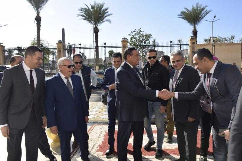 محافظ بورسعيد يستقبل وزيرا التنمية المحلية والزراعة لمتابعة الموقف التتفيذي لعدد من المشروعات