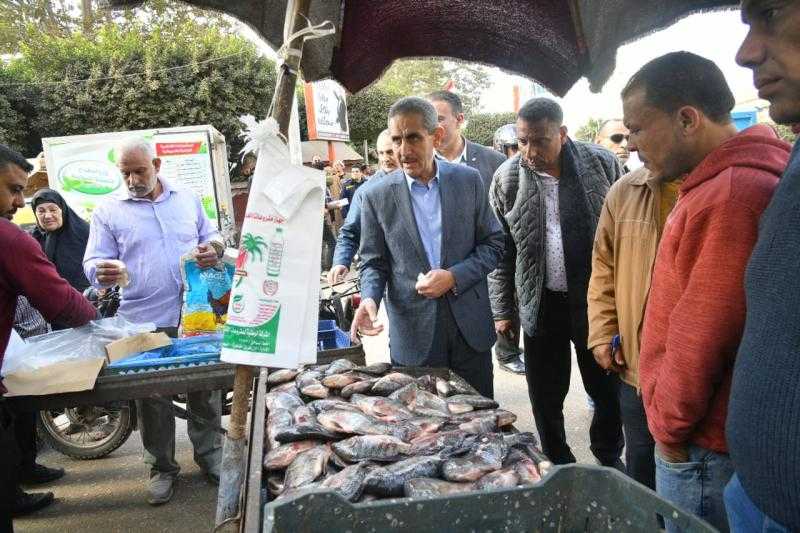 محافظ الغربية بتفقد محيط الكنائس بزفتى استعدادا لأعياد الميلاد