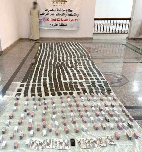 المتهم والمضبوطات 