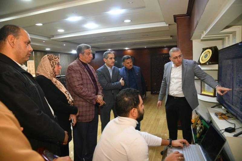 محافظ الغربية يناقش تطوير المحاور المرورية بالمحافظة