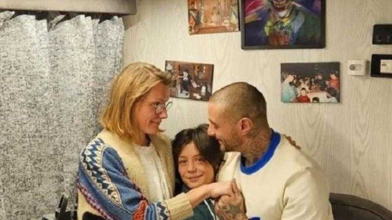 لأول مرة.. أحمد الفيشاوي ينشر صورا لابنه من طليقته الألمانية