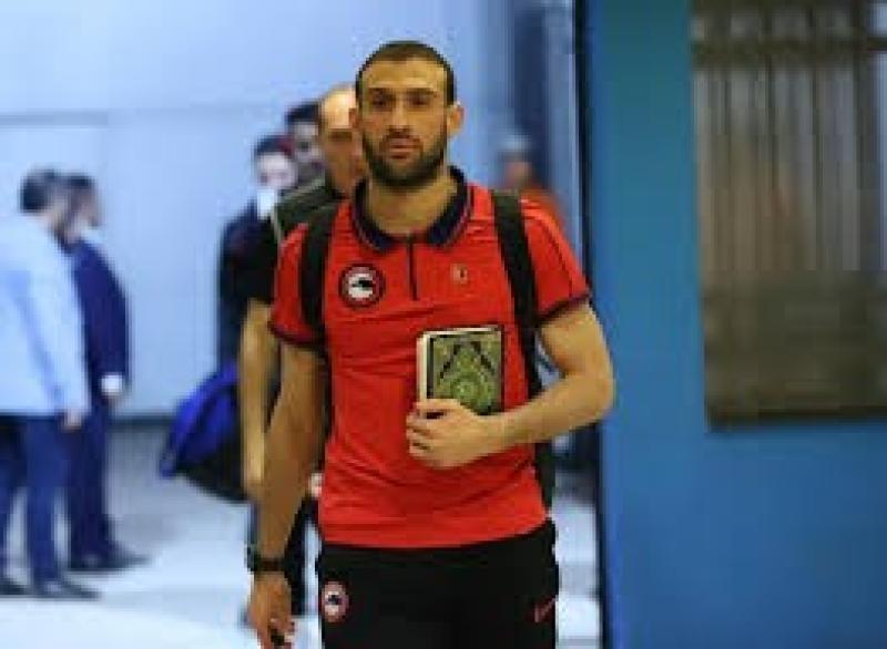 عمر كمال 