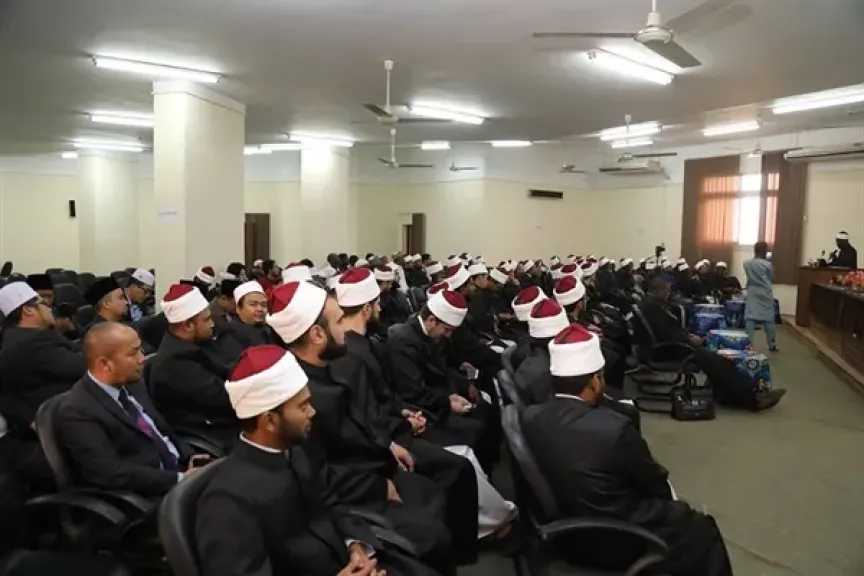 أكاديمية الأزهر العالمية تنظم ندوة تحويل القبلة.. وتكرّم المشاركين بدورة إعداد الدعاة