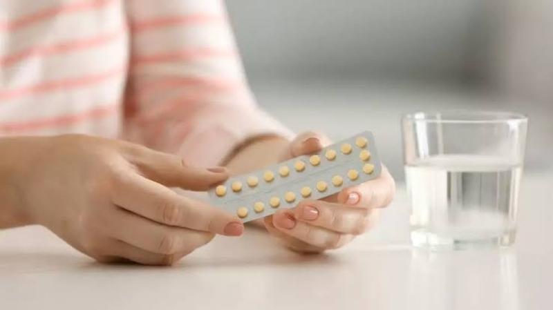 الإفتاء: تناول الزوجة وسائل منع الحمل بغير معرفة زوجها لا يجوز شرعًا
