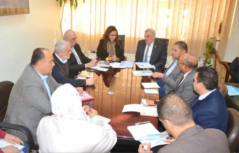 نائب محافظ البحيرة تلتقي بالمدير التنفيذي لجهاز حماية وتنمية البحيرات والثروة السمكية