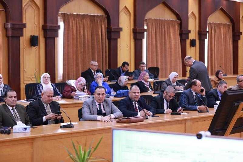 استعدادا للامتحانات.. مجلس جامعة الأزهر يشدد على ضرورة تهيئة المناخ الملائم للجان