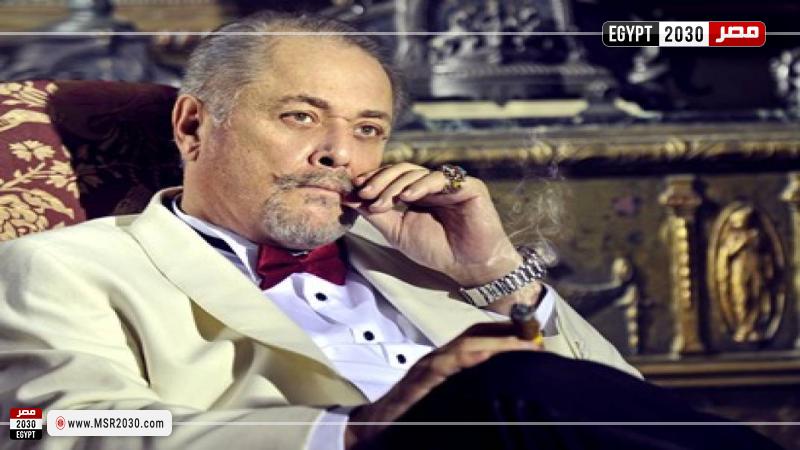 محمود عبد العزيز 