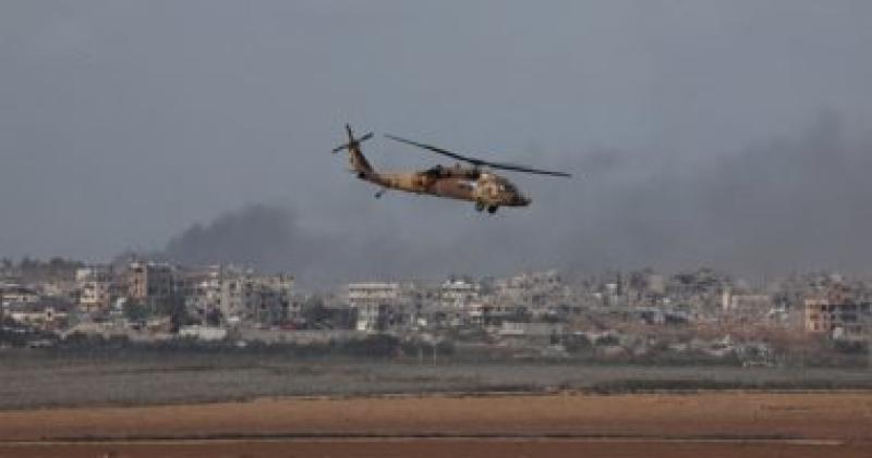 الطائرة أثناء السقوط