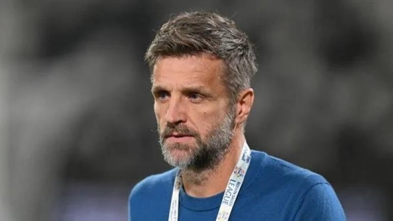 الشباب السعودى يفسخ عقد مدربه الكرواتي إيجور بيسكان