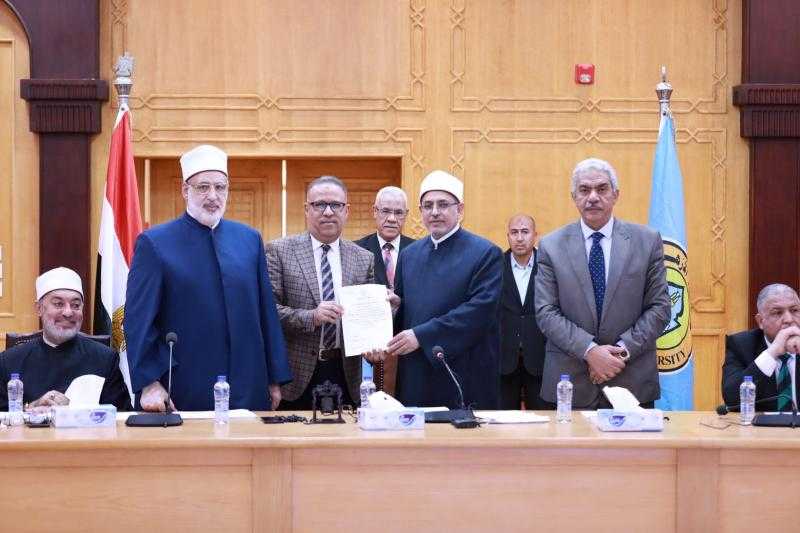 مجلس جامعة الأزهر يوجه الشكر والتقدير إلى كلية الهندسة بنين بقنا لانتظام العمل بها