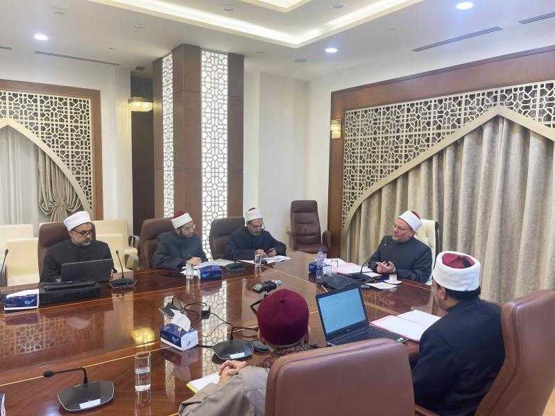 المفتي لـ أمناء الفتوى: مصر تستقبل عهدًا جديدًا تحت قيادة الرئيس السيسي