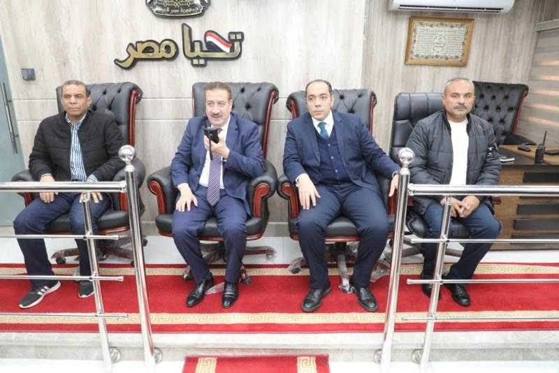 محافظ المنوفية يتابع عبر الشبكة الوطنية للطوارئ والسلامة جهود شفط مياه الأمطار