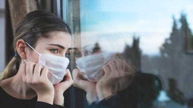 سلموا من بعيد لو سمحتم.. مجدي بدران يحذر من متحور كورونا الجديد