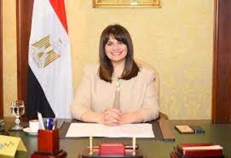 أعلى رقم.. الهجرة: 31.9 مليار دولار قيمة تحويلات المصريين بالخارج في 2022