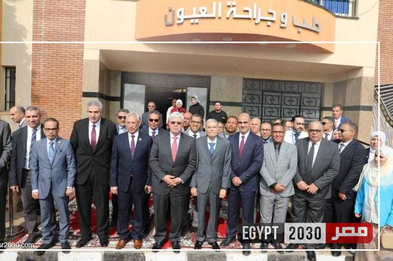 محافظ المنيا ووزير التعليم العالى يفتتحان مشروعات طبية خدمية