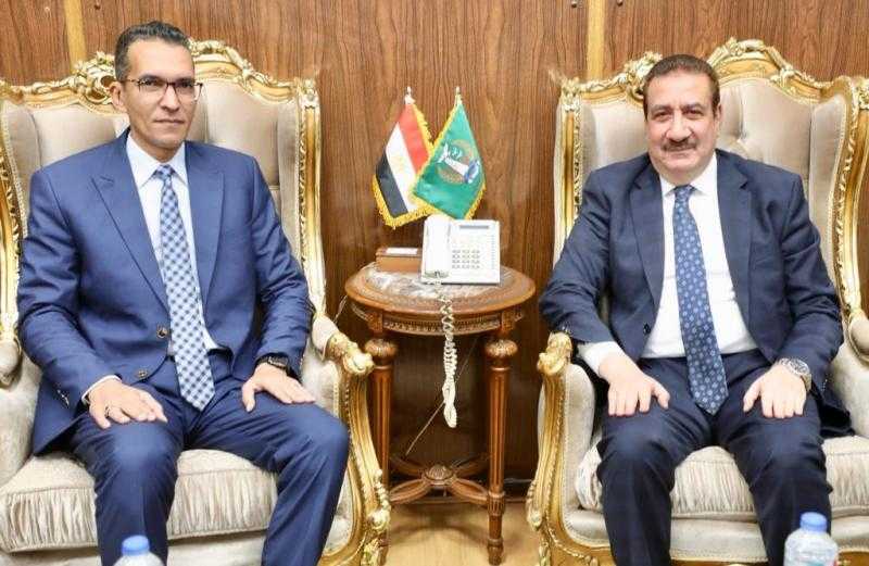 محافظ المنوفية يلتقي نائب رئيس الهيئة العامة للاستعلامات ويؤكد على الدور البارز للهيئة في التوعية والتثقيف المجتمعي