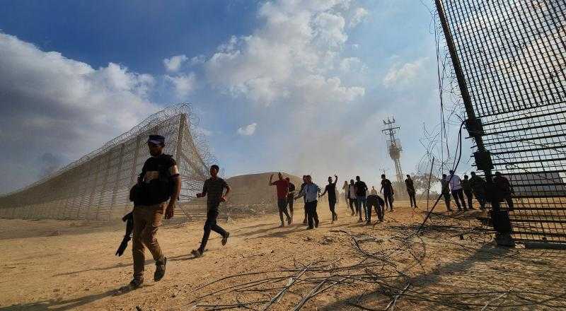 أستاذ علوم سياسية: فشل إسرائيل عسكريا ومخابراتيا مثير للجدل