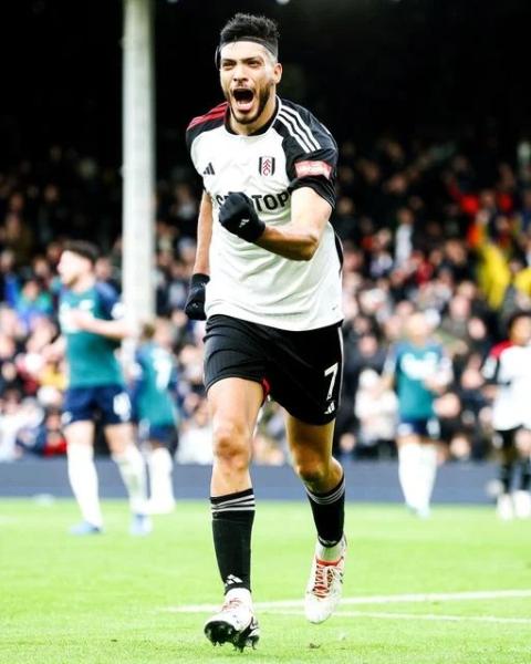 صراع القمة يشتعل.. ترتيب الدوري الإنجليزي بعد خسارة آرسنال وفوز توتنهام