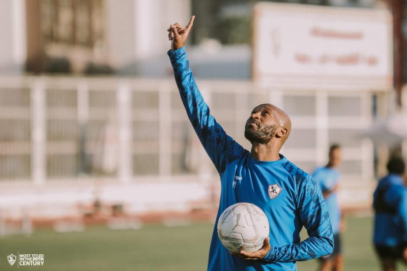 شيكابالا يواصل التدريبات منفردا في الجيم