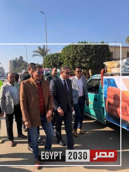 محافظ الفيوم يتفقد قافلة مبادرة ”صناع الدفا” للأسر الأولى بالرعاية