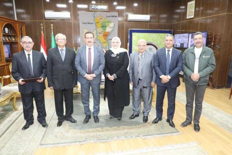محافظ المنوفية يكرم أعضاء جمعية أصدقاء مرضى الكلى بسرس الليان تقديرا لجهودهم