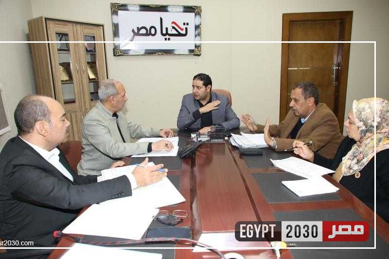 نائب محافظ بني سويف يعقد اجتماعًا تحضيريًا لدراسة حالات التقنين ضمن الإعداد للجنة العليا للبت