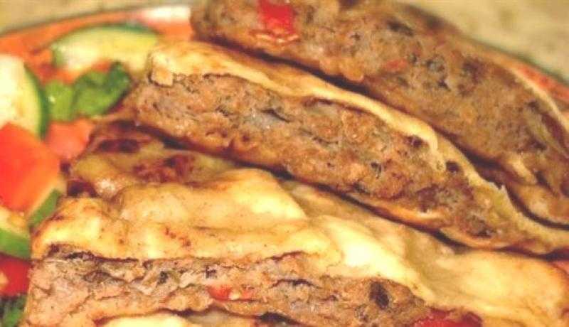 طريقة عمل الحواوشي بالدجاج في المنزل