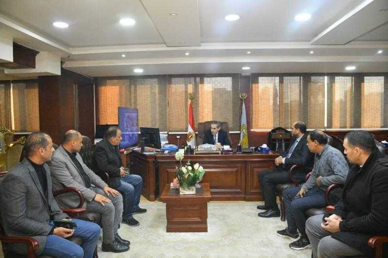 عقب قرار تكليفهم.. محافظ الغربية يلتقي نواب رؤساء المراكز والمدن الجدد