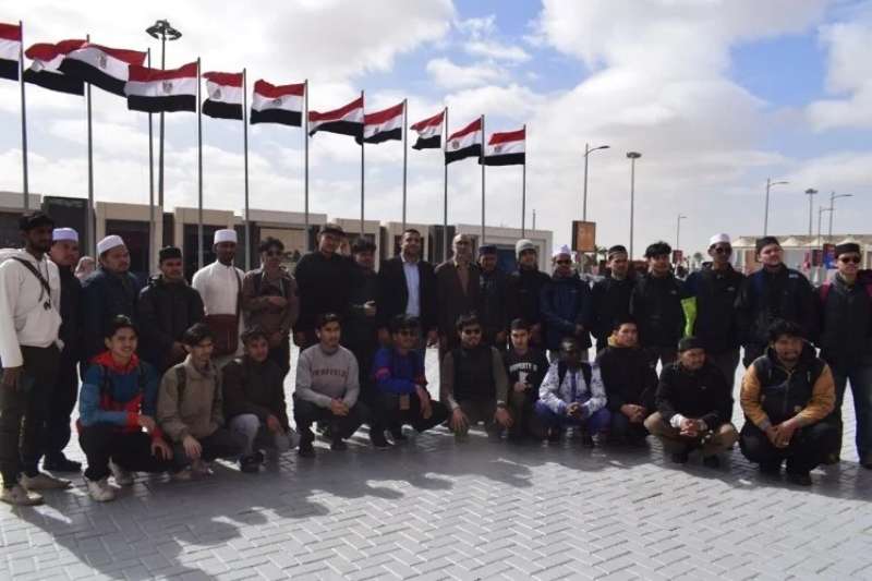 مركز الشيخ زايد لتعليم اللغة العربية