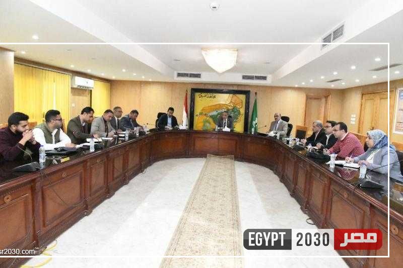 محافظ الفيوم يتابع الموقف التنفيذي لمشروعات ”حياة كريمة”
