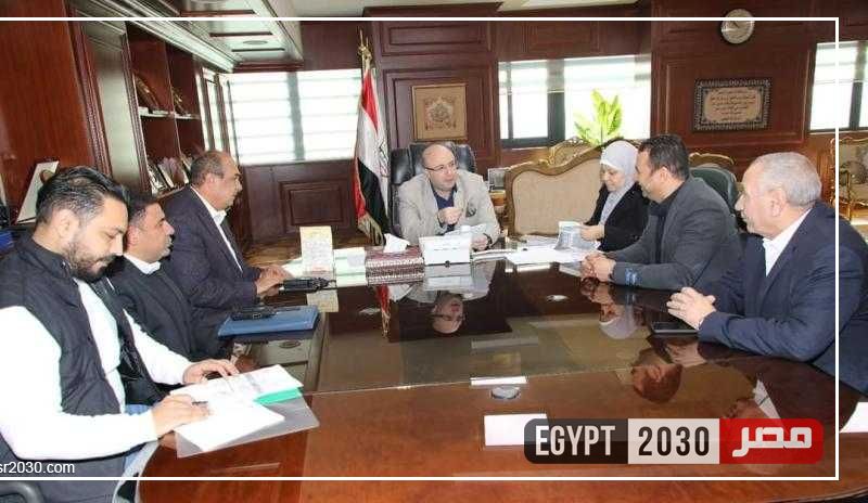 محافظ بني سويف يستجيب لمطلب مواطن بإزاحة كابلات كهرباء عن منزله بقرية مازورا