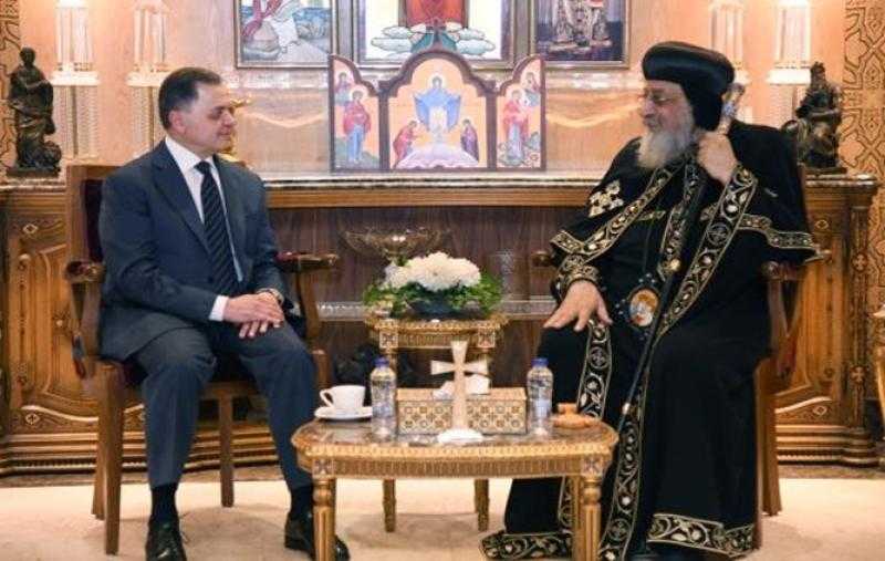 وزير الداخلية يهنئ البابا تواضروس بعيد الميلاد المجيد