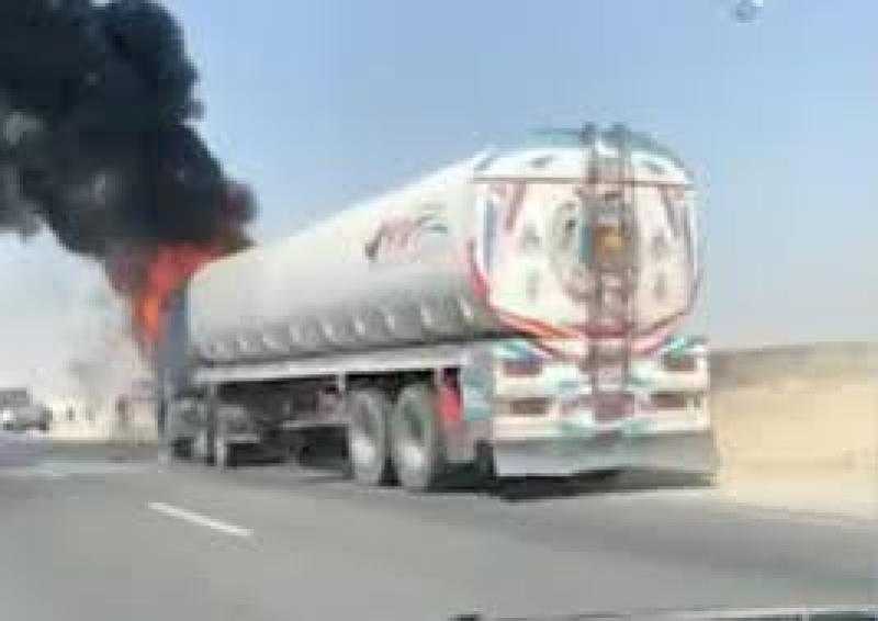 حريق يلتهم سيارة مواد بترولية بالدقهلية