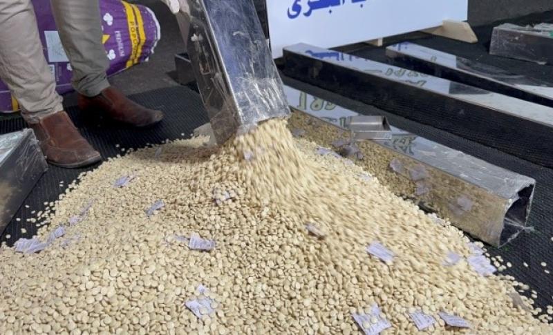 حبس تشكيل عصابى بينهم أجانب  بتهمة الاتجار بعقار الكبتاجون المخدر