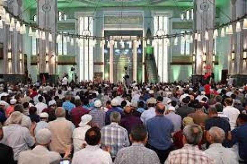 نقل شعائر صلاة الجمعة من مسجد الإمام الحسين بمحافظة القاهرة | بث مباشر
