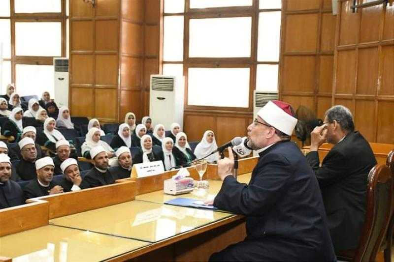 وزير الأوقاف يلتقي سيدات الدعوة بمسجد النور الأحد المقبل
