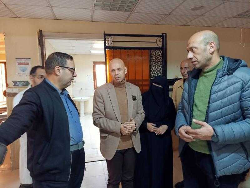 وكيل الصحة بالشرقية يتفقد سير العمل بمستشفى بلبيس المركزي