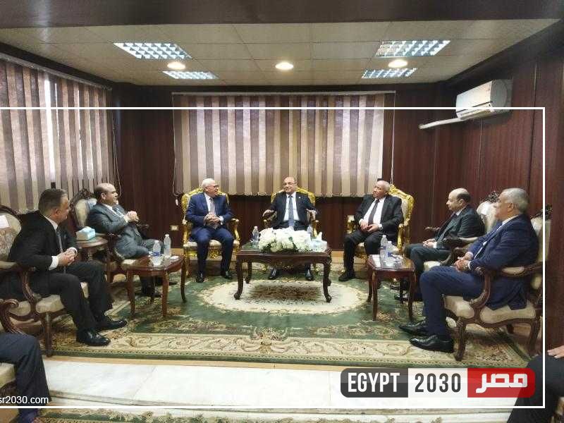 وزير العدل يتفقد محكمة بورسعيد الابتدائية ويعقد لقاء مع المستشارين