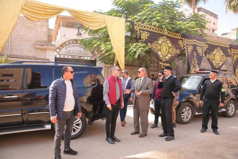محافظ كفر الشيخ يتفقد خدمات تأمين الكنائس