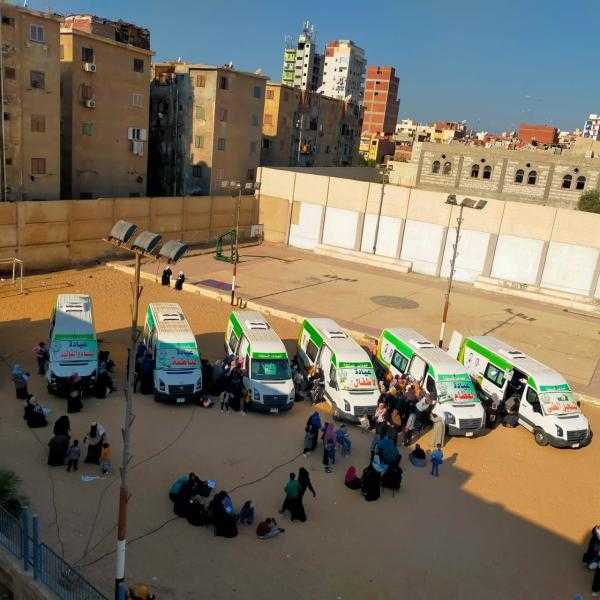 تقديم الخدمات الطبية لـ 1900 مواطنا ضمن حياة كريمة بمركز شباب ناصر بالشرقية
