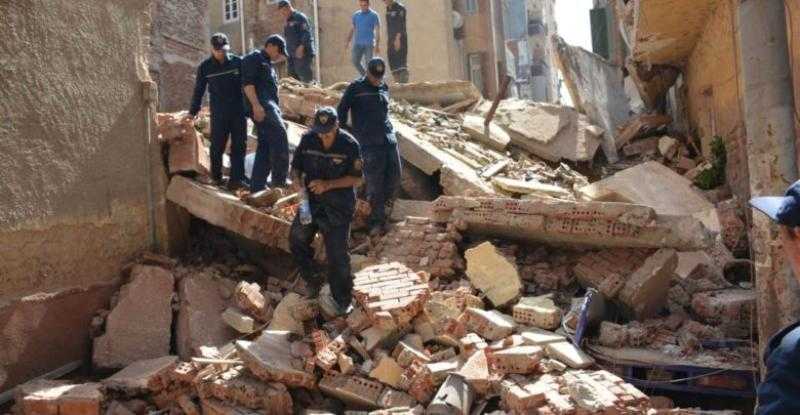 إصابة شخصين في انهيار جزئي بعقار بعين شمس