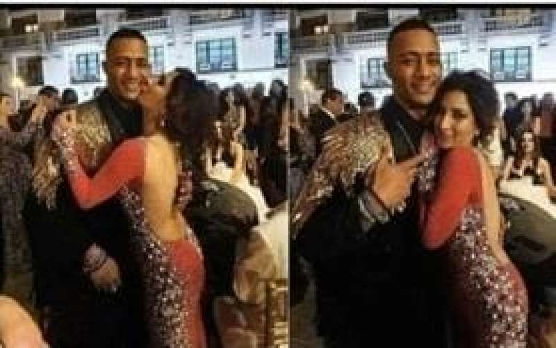 محمد رمضان وفتاة القبلة