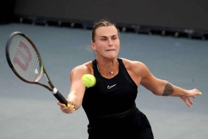 ريباكينا تتغلب على سابالينكا وتتوج بلقب بطولة بريسبان للتنس