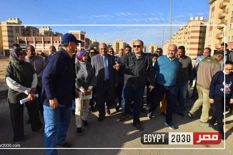 محافظ أسيوط يتفقد المرافق والخدمات بمدينة 30 يونيو ويناقش طلبات الأهالي